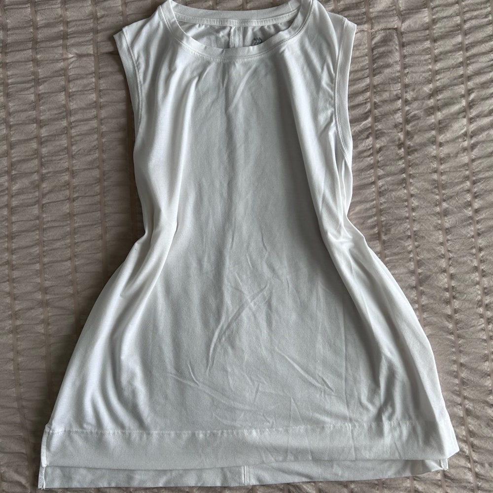 All in Motion White Longline Sleeveless Active Tank Top (XL)